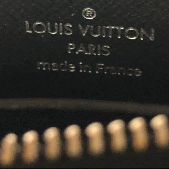 Louis Vuitton Taiga Leather Zippy Coin Purse/or Card Holder,Date Code#-MI3108 - Picture 7 of 16